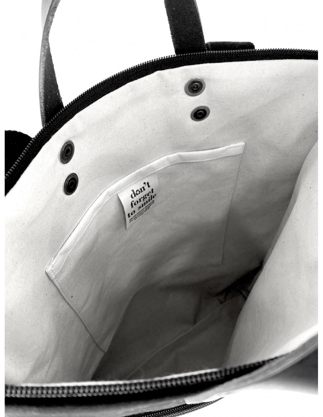 Mochila Daniel Chong Book Holder Cuadrada