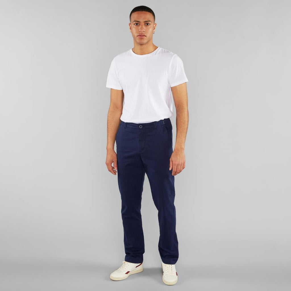 Pantalones Dedicated Chino pant Sundswall Navy