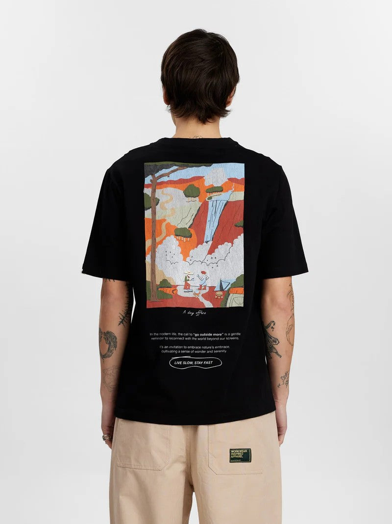 Camiseta Anerkjendt Akkikki Go outside more Negro