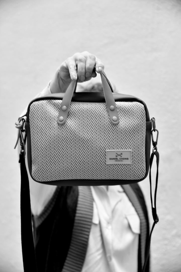 Bandolera Daniel Chong Urban Box con asas