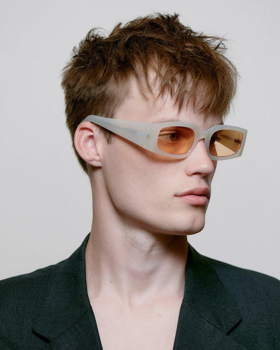 A.Kjaerbede Alex Cream bone, Gafas de sol